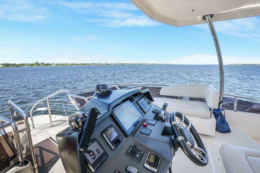 44ft Aquila Yacht For Sale