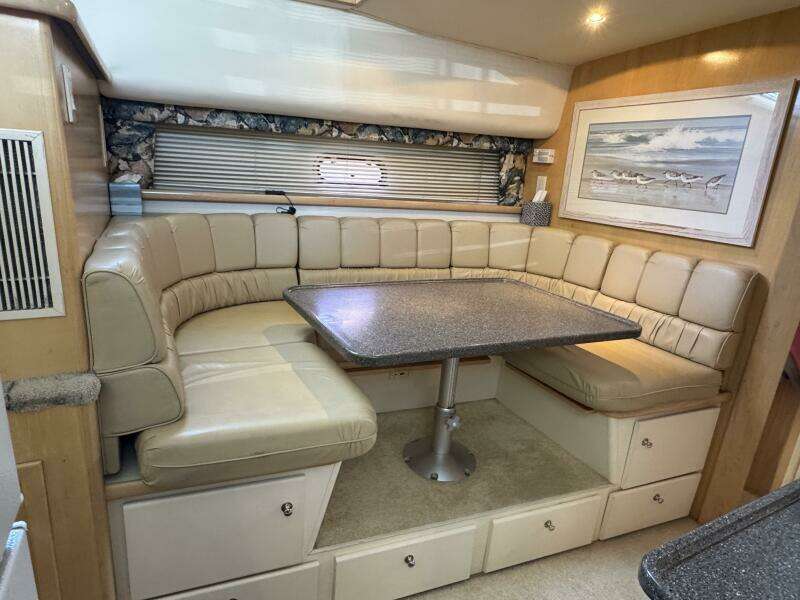 44ft Carver Yacht For Sale
