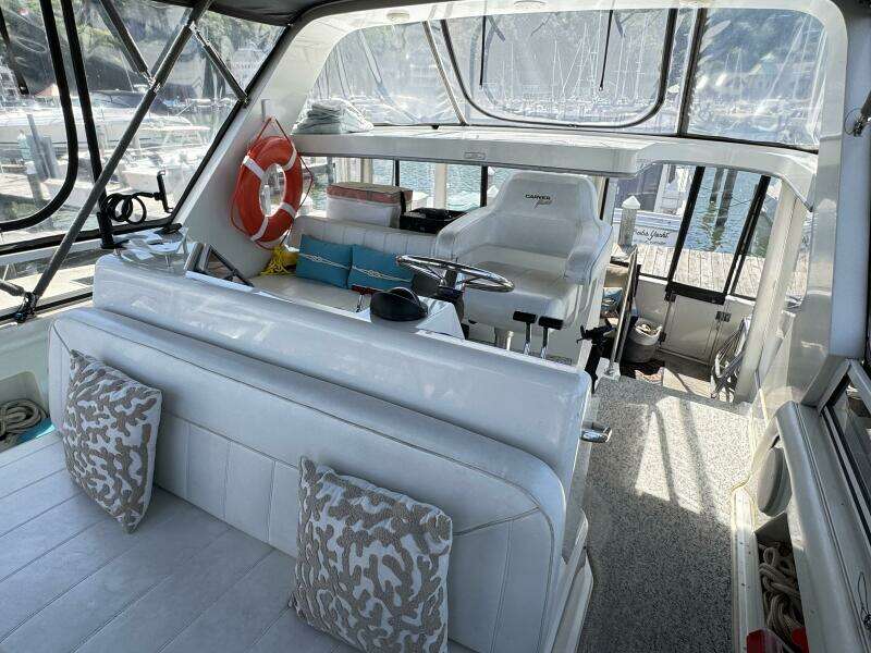 44ft Carver Yacht For Sale