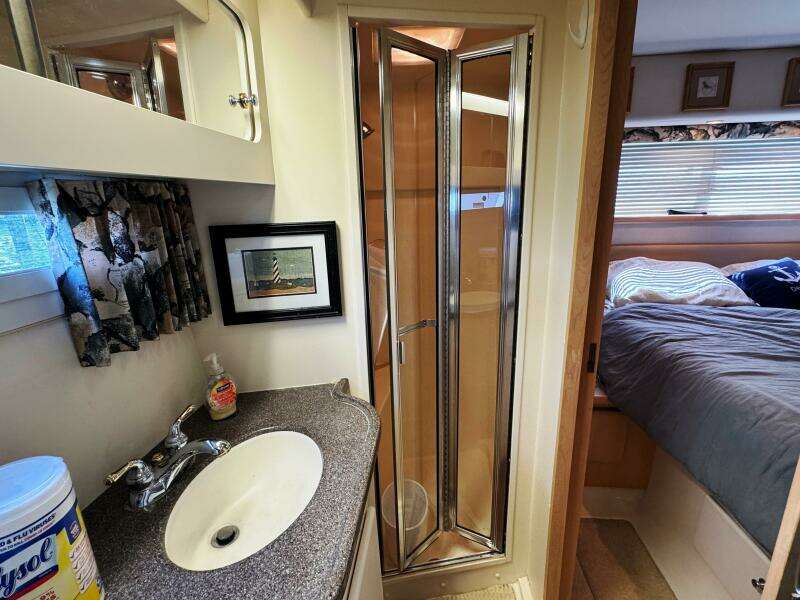 44ft Carver Yacht For Sale
