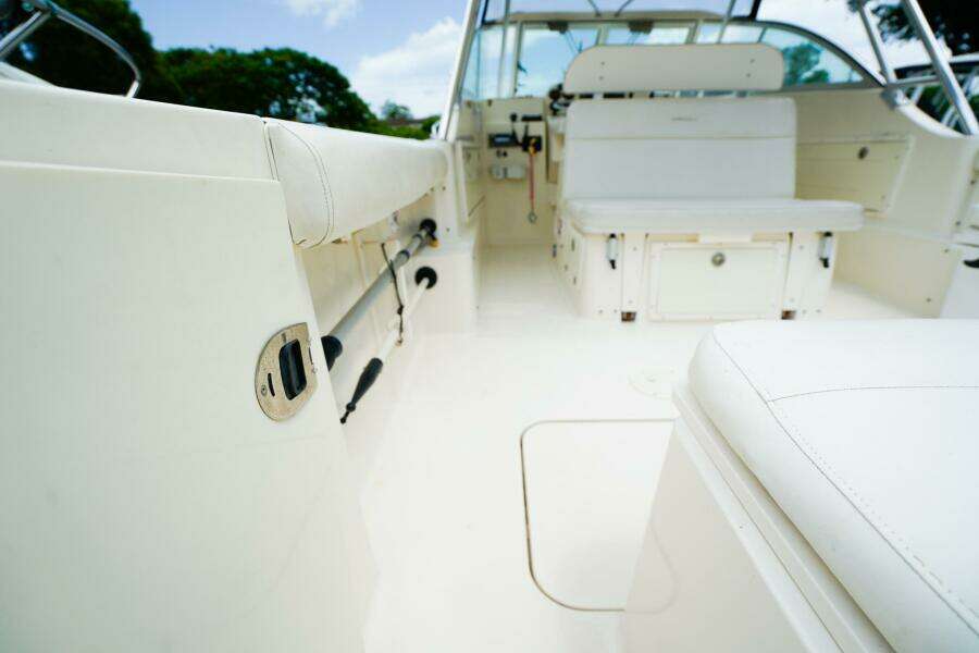 26ft Pursuit Yacht For Sale