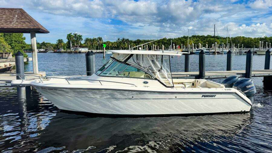 26ft Pursuit Yacht For Sale