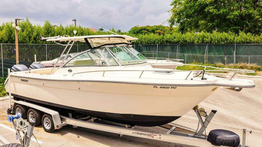 26ft Pursuit Yacht For Sale