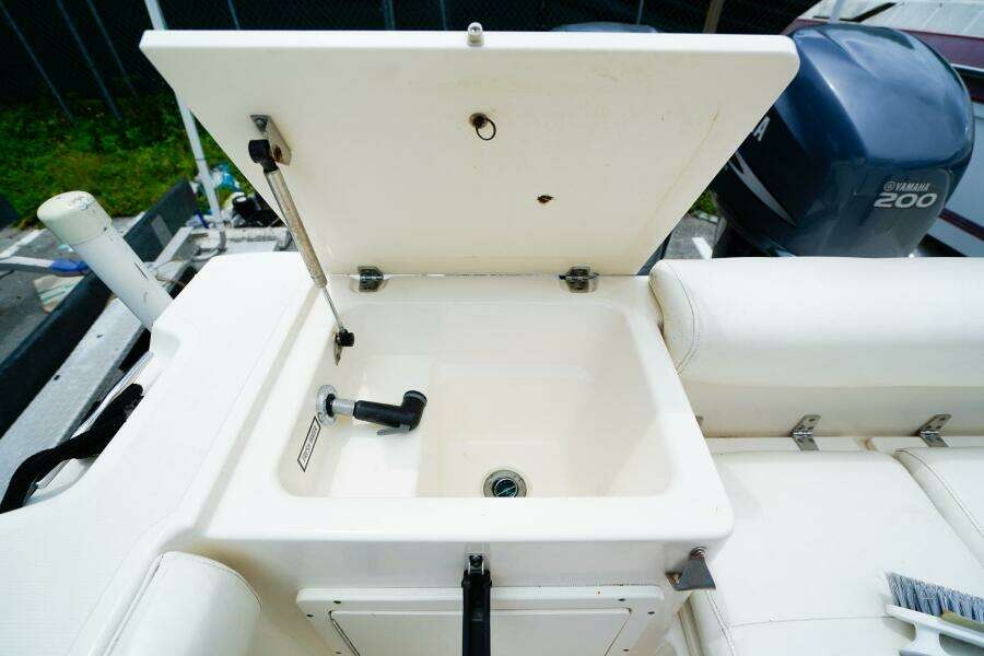 26ft Pursuit Yacht For Sale