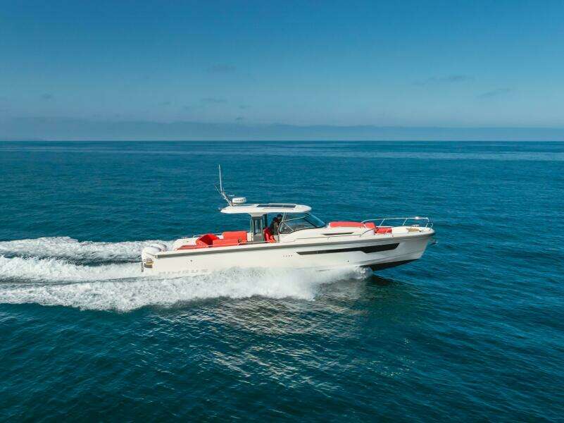 Intrepid 40ft Nimbus Yacht For Sale