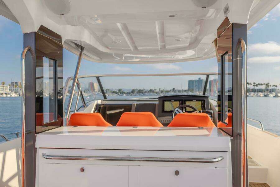 Intrepid 40ft Nimbus Yacht For Sale