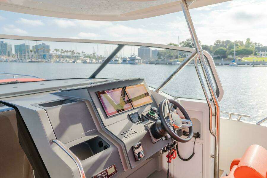 Intrepid 40ft Nimbus Yacht For Sale