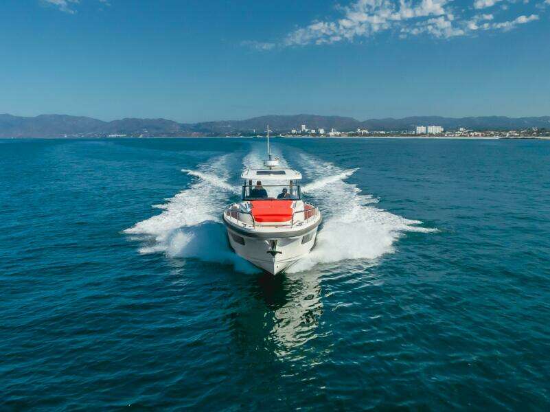 Intrepid 40ft Nimbus Yacht For Sale