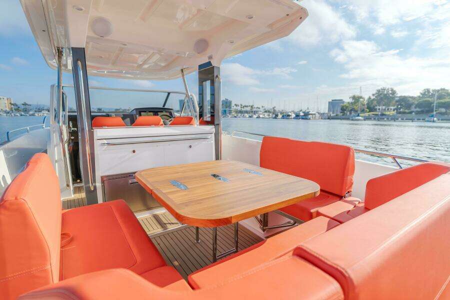 Intrepid 40ft Nimbus Yacht For Sale