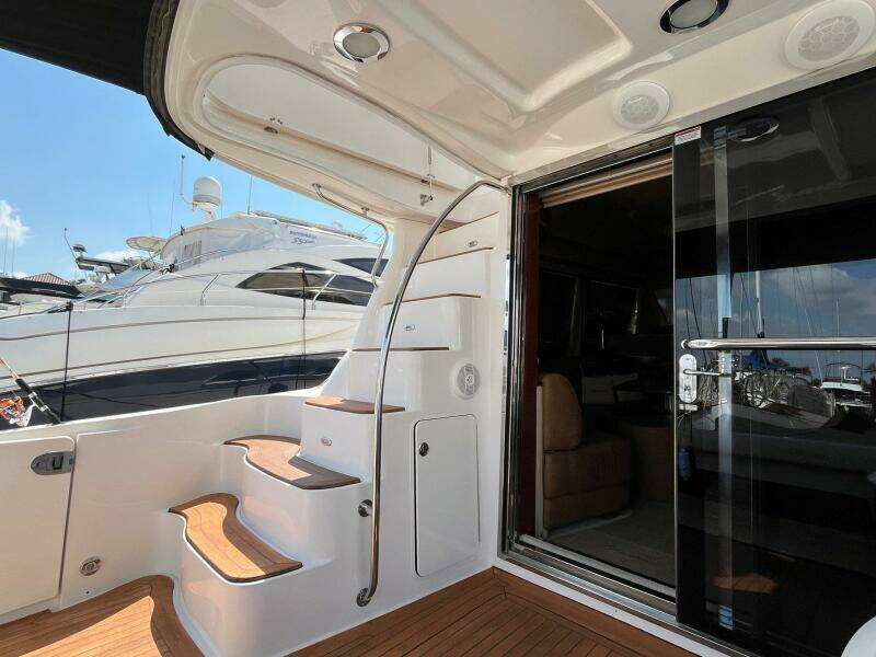 ACRUX 52ft Sea Ray Yacht For Sale