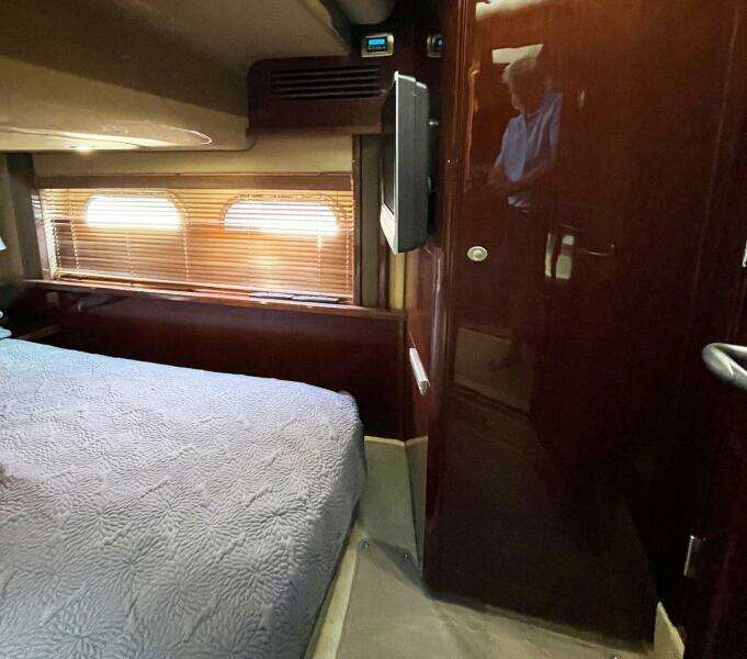ACRUX 52ft Sea Ray Yacht For Sale