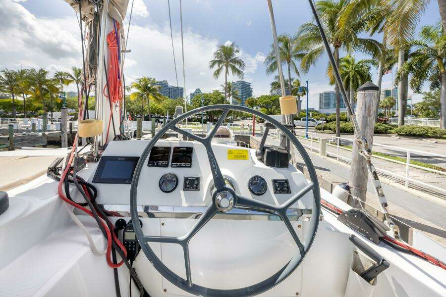 KNOT ON CALL 39ft Bali Yacht For Sale