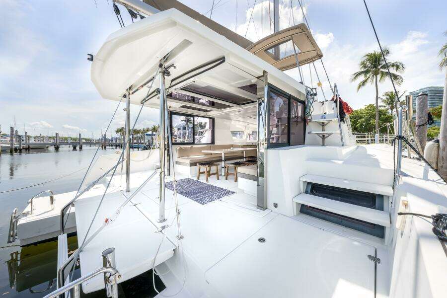KNOT ON CALL 39ft Bali Yacht For Sale