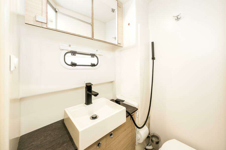 KNOT ON CALL 39ft Bali Yacht For Sale