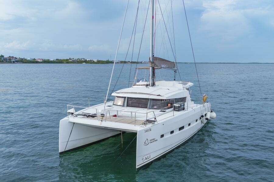 KNOT ON CALL 39ft Bali Yacht For Sale