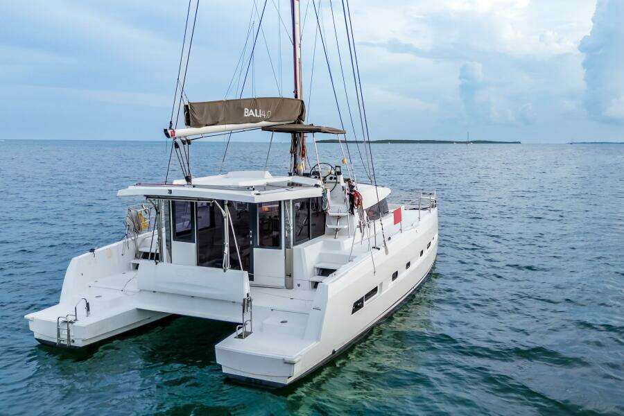 KNOT ON CALL 39ft Bali Yacht For Sale