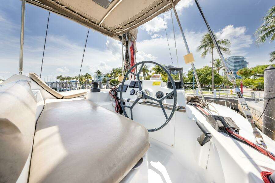 KNOT ON CALL 39ft Bali Yacht For Sale