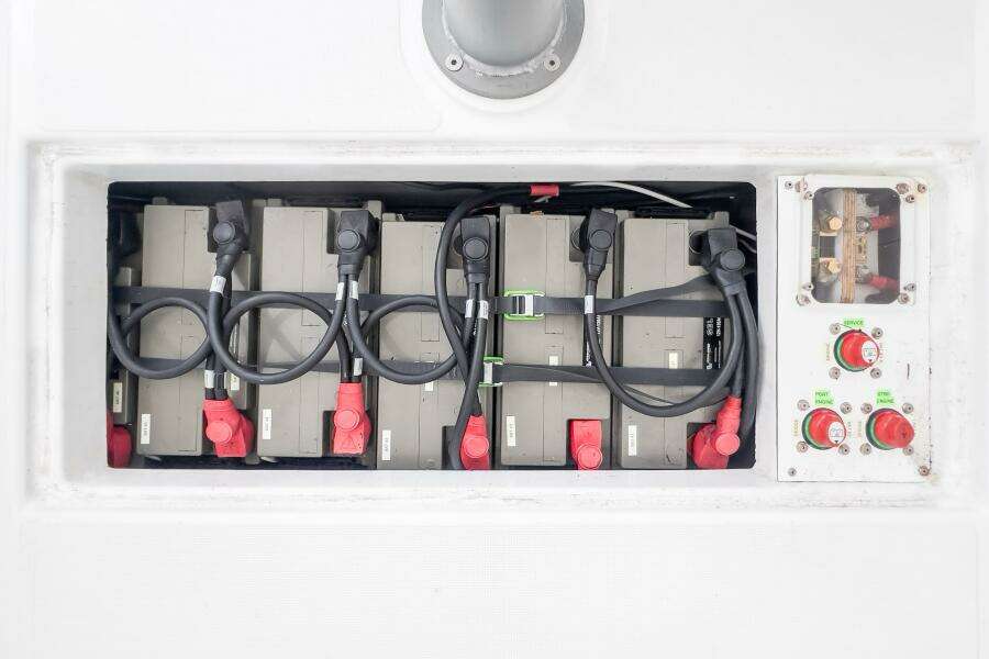 KNOT ON CALL 39ft Bali Yacht For Sale