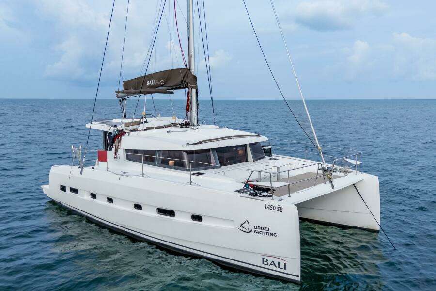 KNOT ON CALL 39ft Bali Yacht For Sale