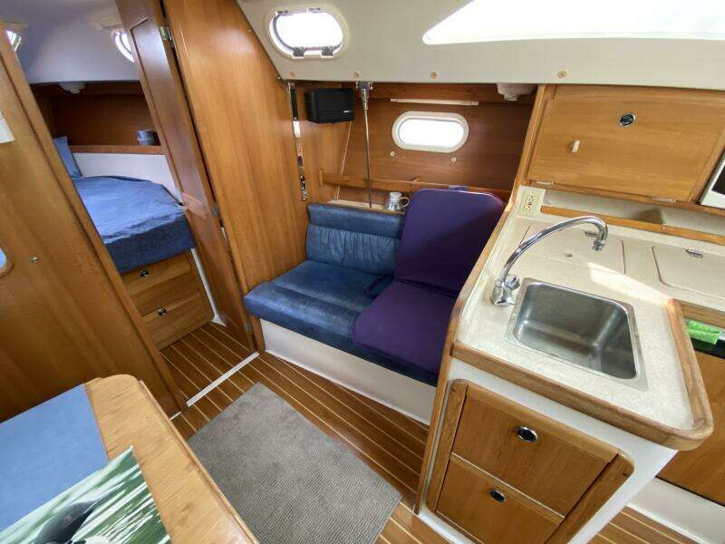 Loonseeker 31ft Catalina Yacht For Sale