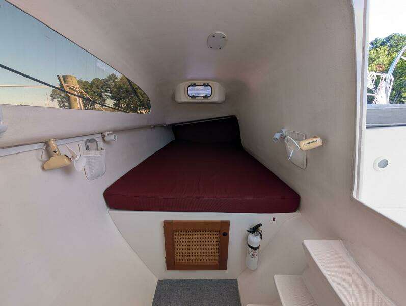 Skydusky 30ft Maine Cat Yacht For Sale