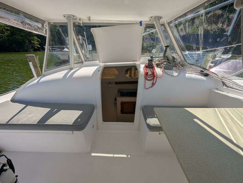 Skydusky 30ft Maine Cat Yacht For Sale