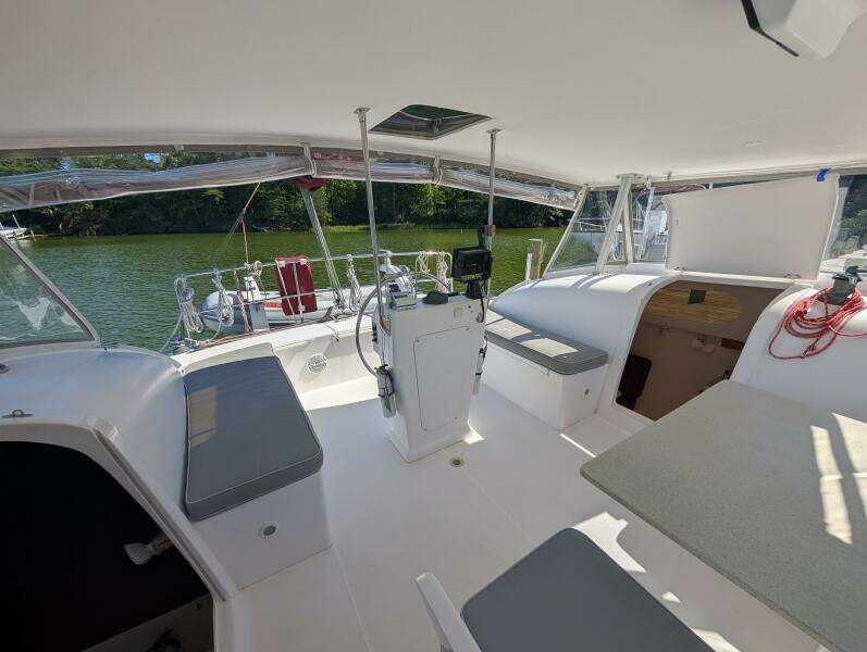 Skydusky 30ft Maine Cat Yacht For Sale