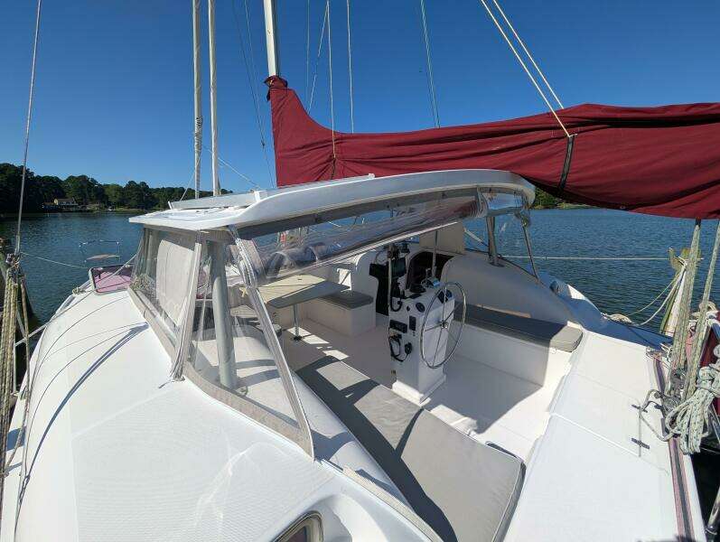 Skydusky 30ft Maine Cat Yacht For Sale