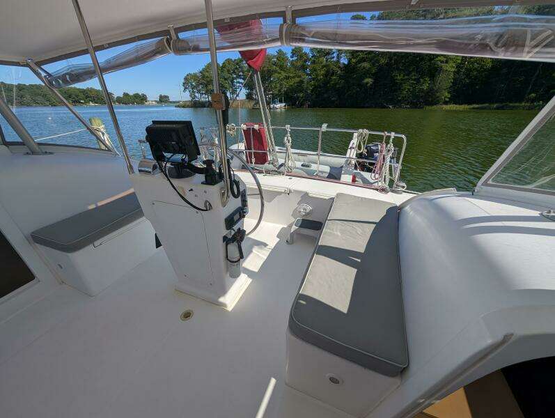 Skydusky 30ft Maine Cat Yacht For Sale