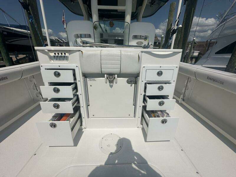 Pebbles 35ft Everglades Yacht For Sale