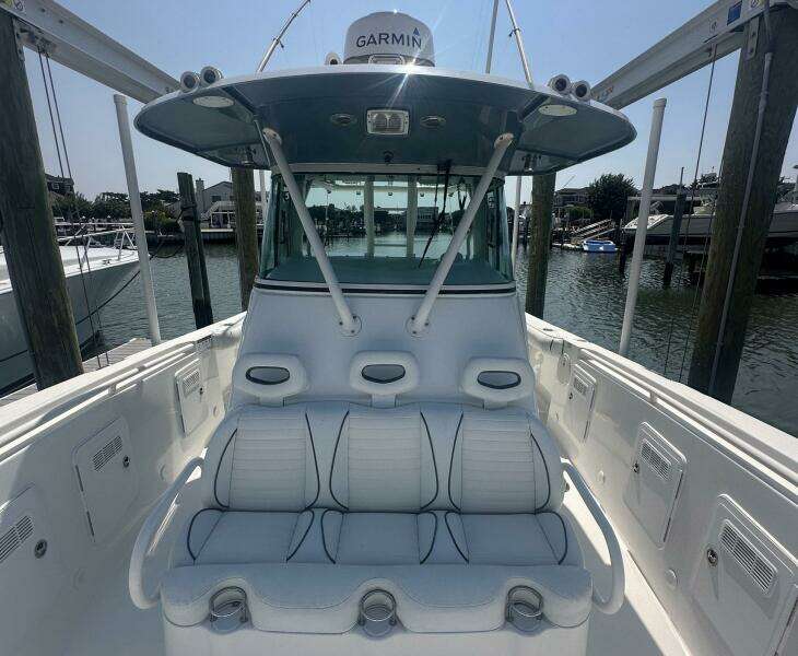Pebbles 35ft Everglades Yacht For Sale