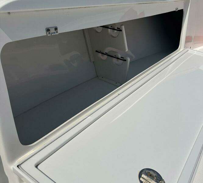 Pebbles 35ft Everglades Yacht For Sale