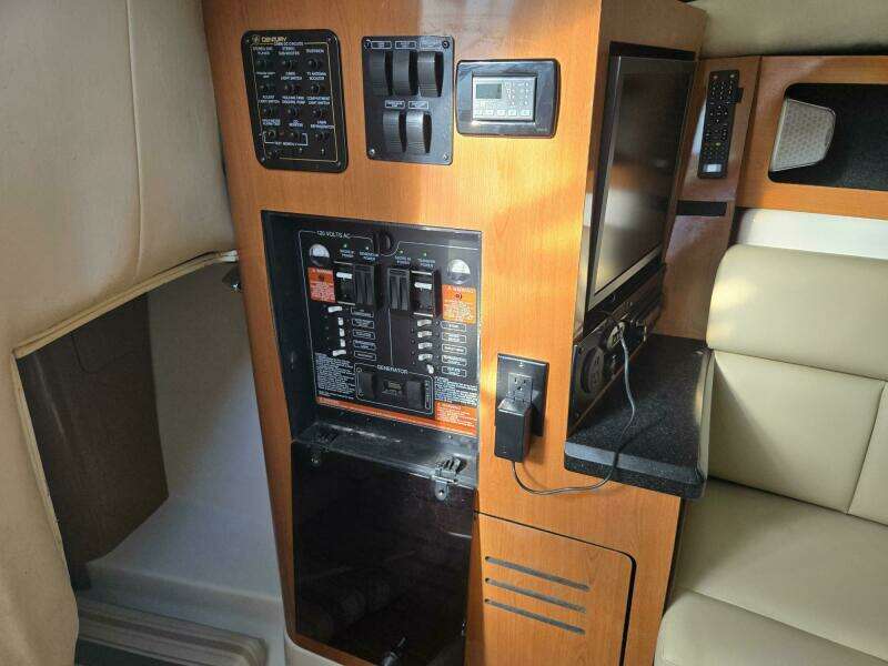 29ft Century Yacht For Sale