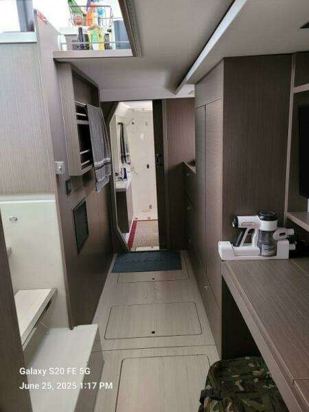 Making Connections II 45ft Leopard Yacht For Sale