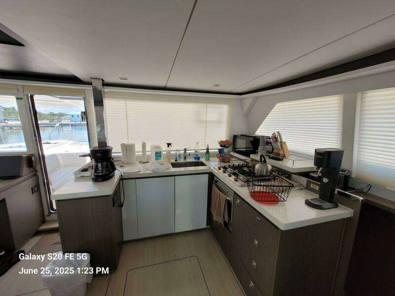 Making Connections II 45ft Leopard Yacht For Sale