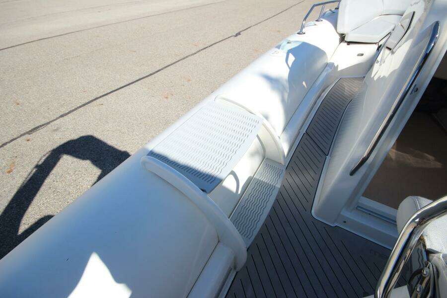 In Stock 29ft Zodiac Yacht For Sale