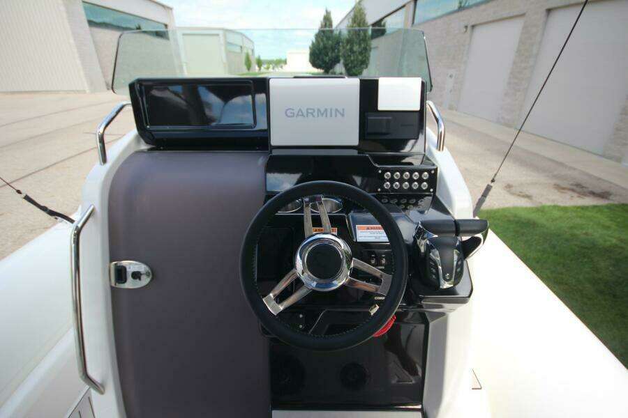 In Stock 29ft Zodiac Yacht For Sale