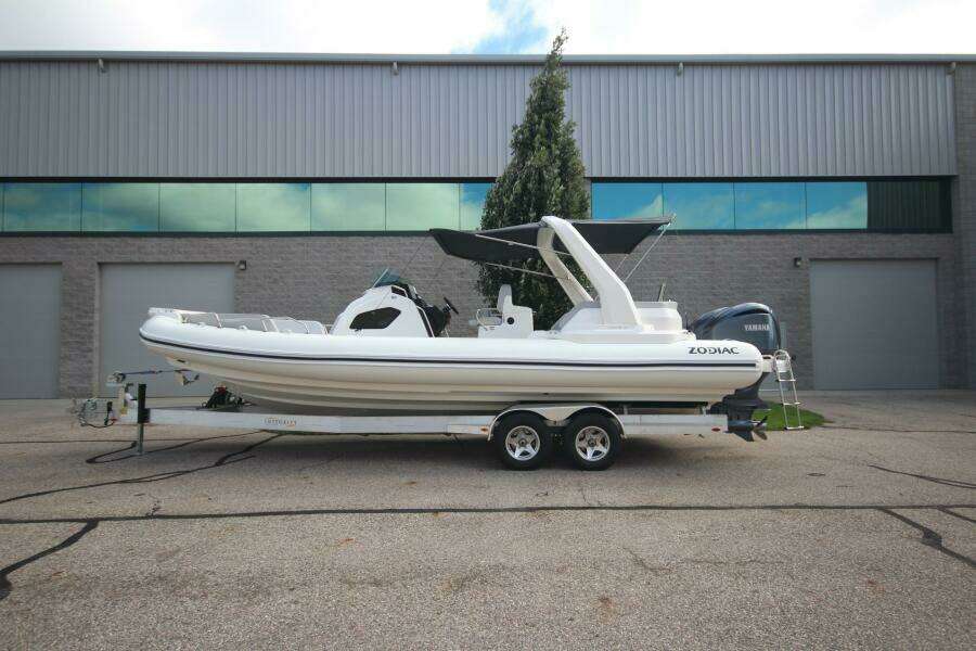 In Stock 29ft Zodiac Yacht For Sale