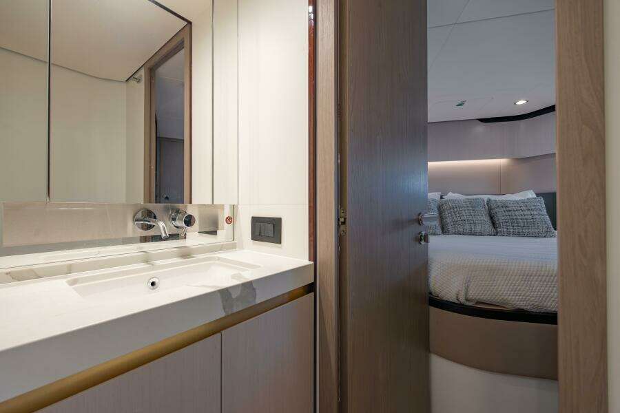 DOLCE VITA 60ft Azimut Yacht For Sale