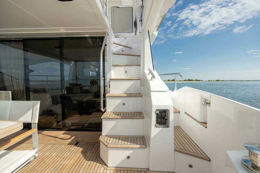 DOLCE VITA 60ft Azimut Yacht For Sale