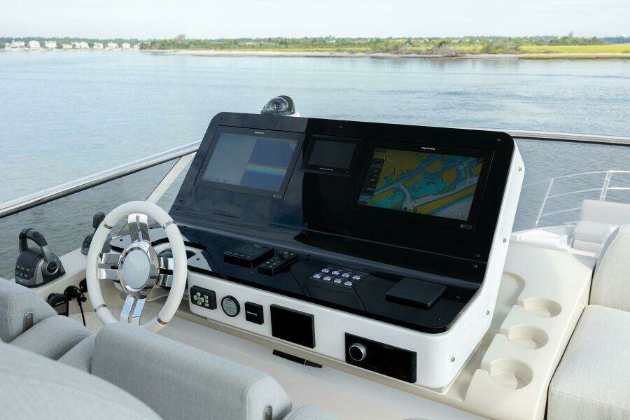 DOLCE VITA 60ft Azimut Yacht For Sale