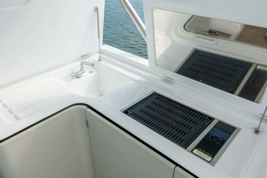 DOLCE VITA 60ft Azimut Yacht For Sale