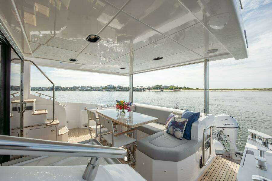 DOLCE VITA 60ft Azimut Yacht For Sale