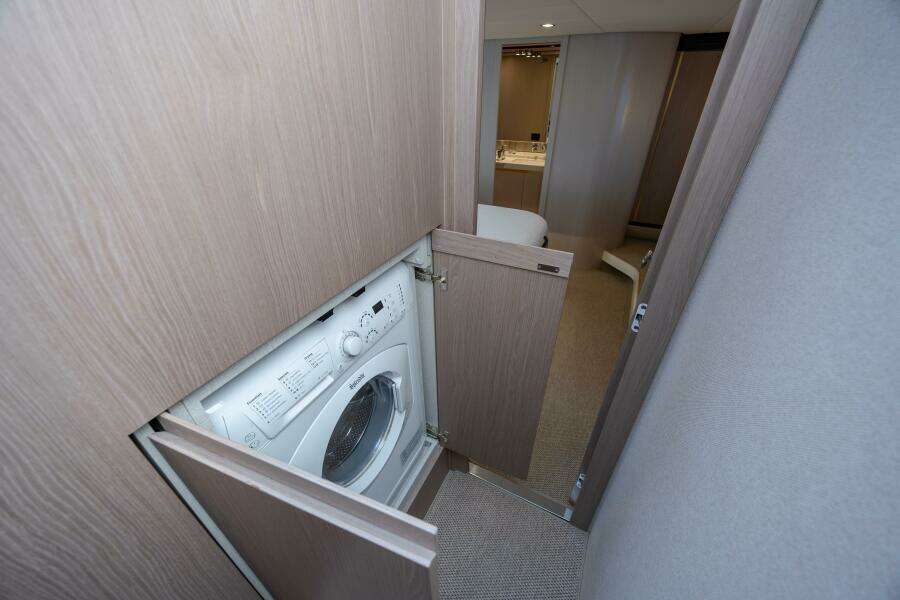 DOLCE VITA 60ft Azimut Yacht For Sale