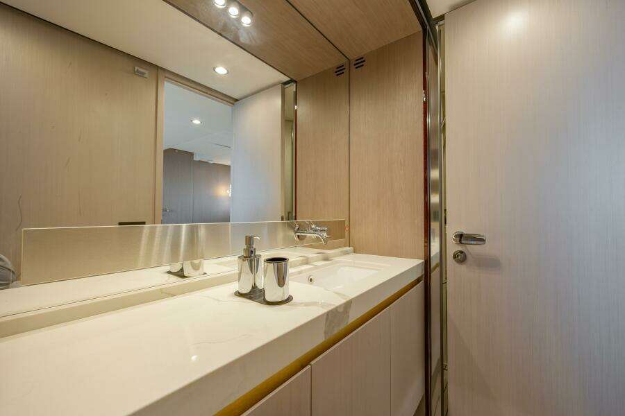 DOLCE VITA 60ft Azimut Yacht For Sale