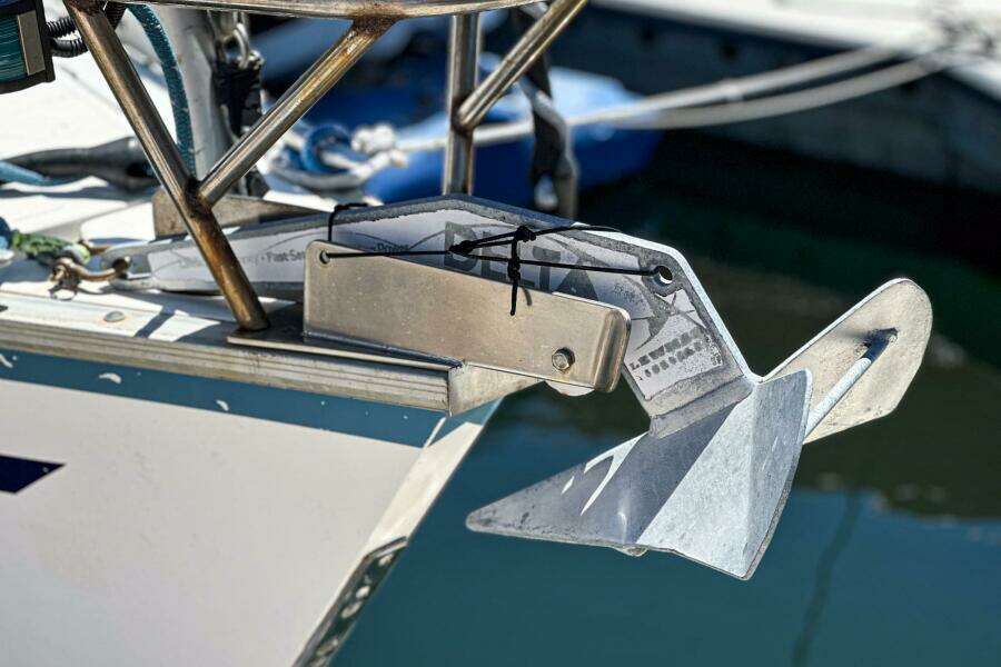 Orion 37ft Hunter Yacht For Sale