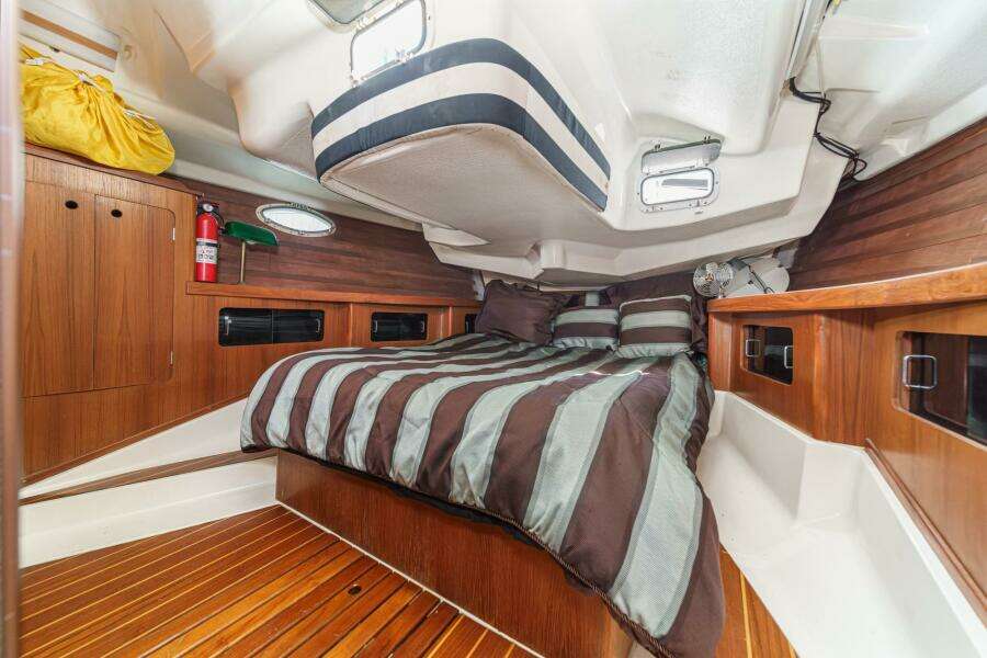 Orion 37ft Hunter Yacht For Sale