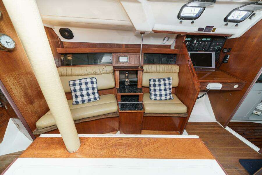 Orion 37ft Hunter Yacht For Sale