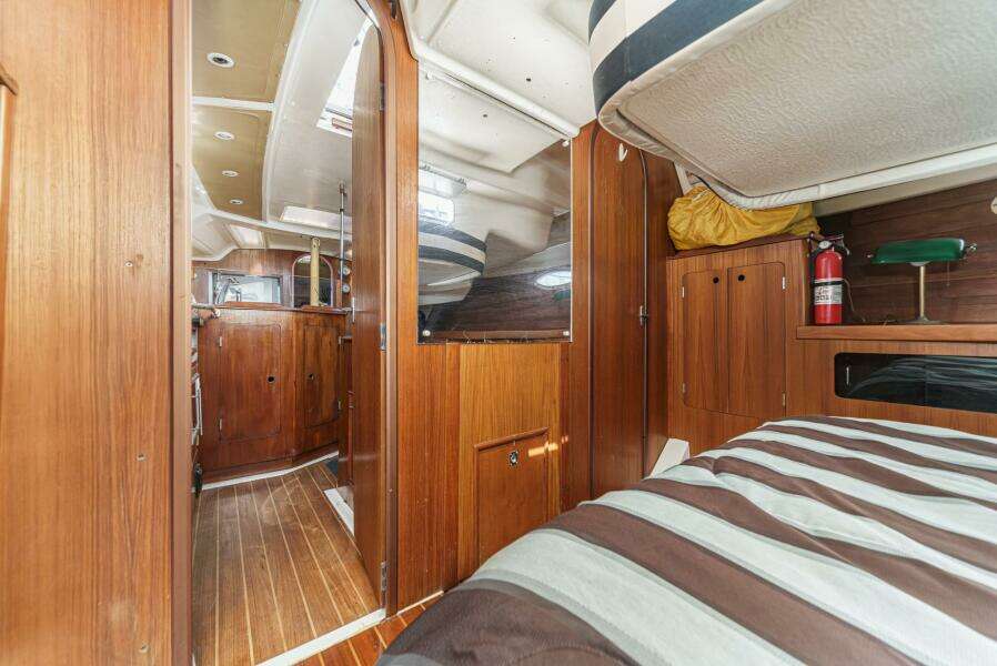 Orion 37ft Hunter Yacht For Sale