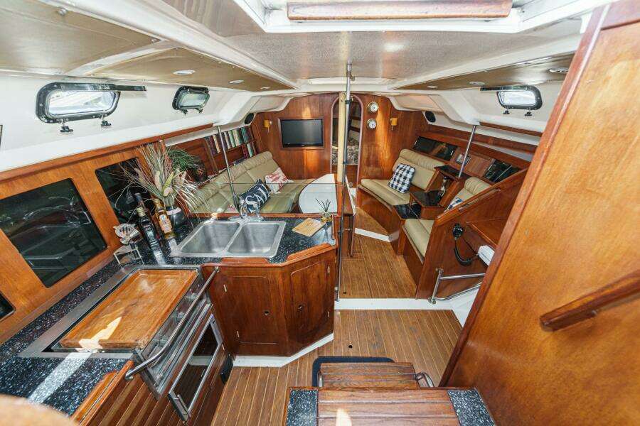 Orion 37ft Hunter Yacht For Sale